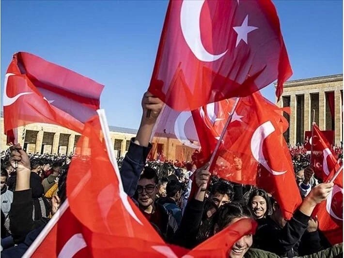 19 Mayıslar / Neşe Kazan